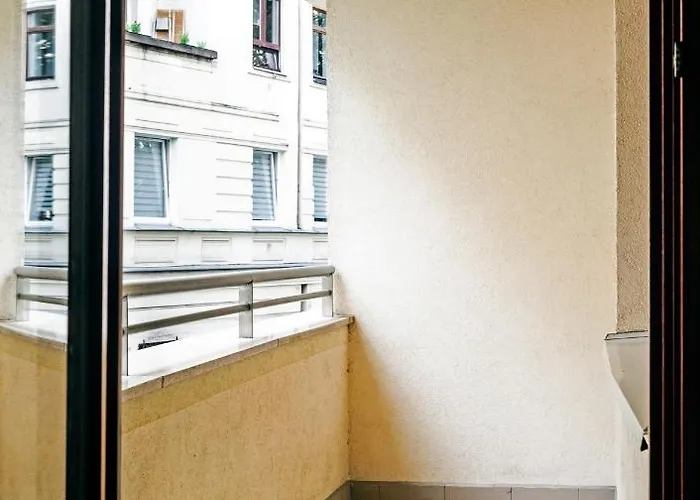 Szucha Апартаменты Варшава