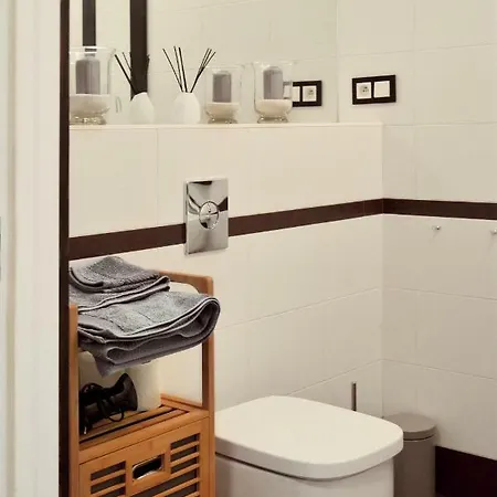 Szucha Apartment