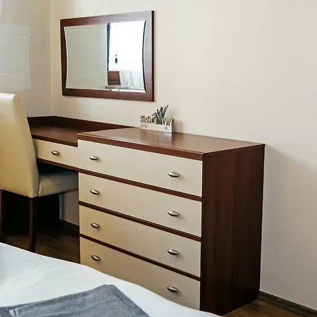 Szucha Apartment Warsaw