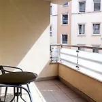 Szucha Apartman *